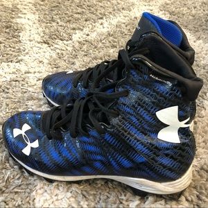Under Armour size 5.5 hi top cleats